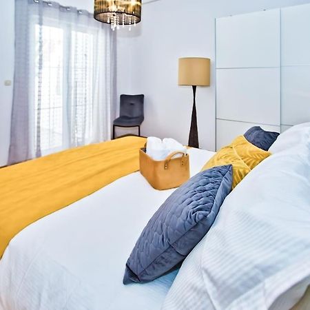 Apartman Tino With Two Sunny Terace Hvar Town Exterior foto