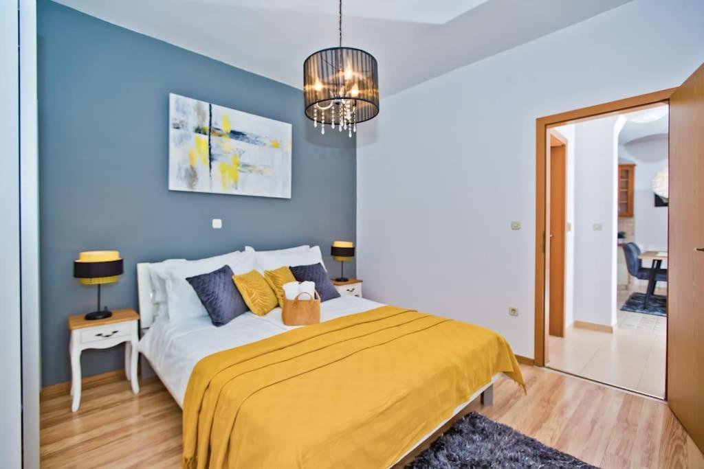 Apartman Tino With Two Sunny Terace Hvar Town Exterior foto